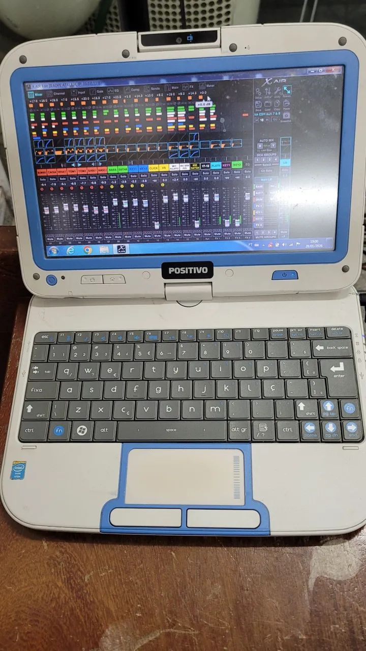 Netbook Positivo  - Foto 3