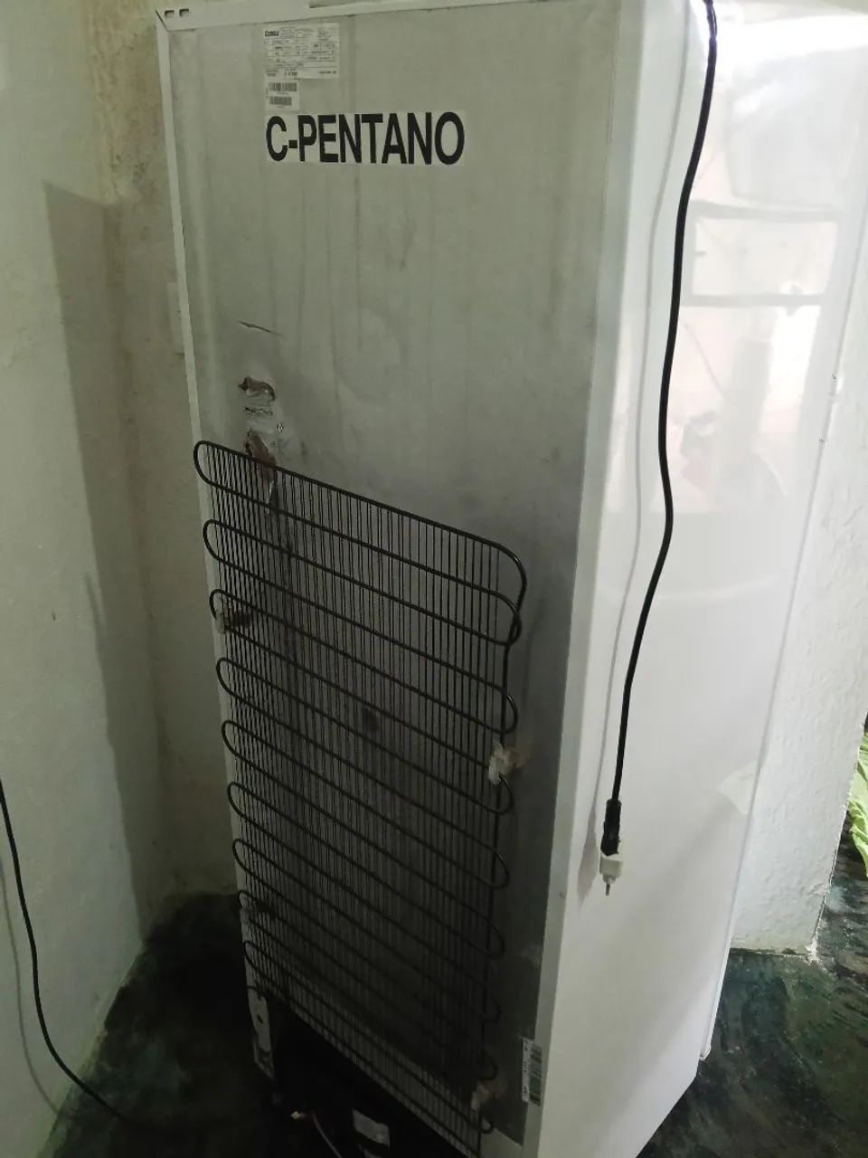 Geladeira Eletrolux com defeito