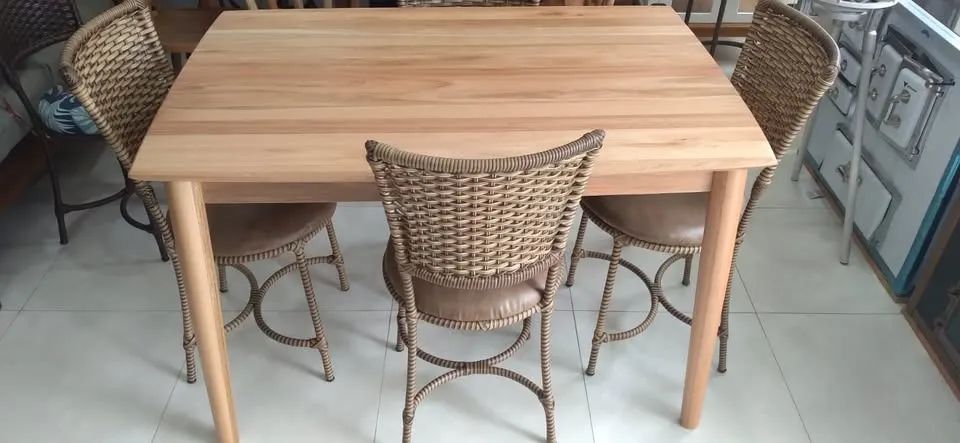 Conjunto Mesa Retangular Eucalipto + 4 Cadeiras Em Ferro e Fibra - Foto 2