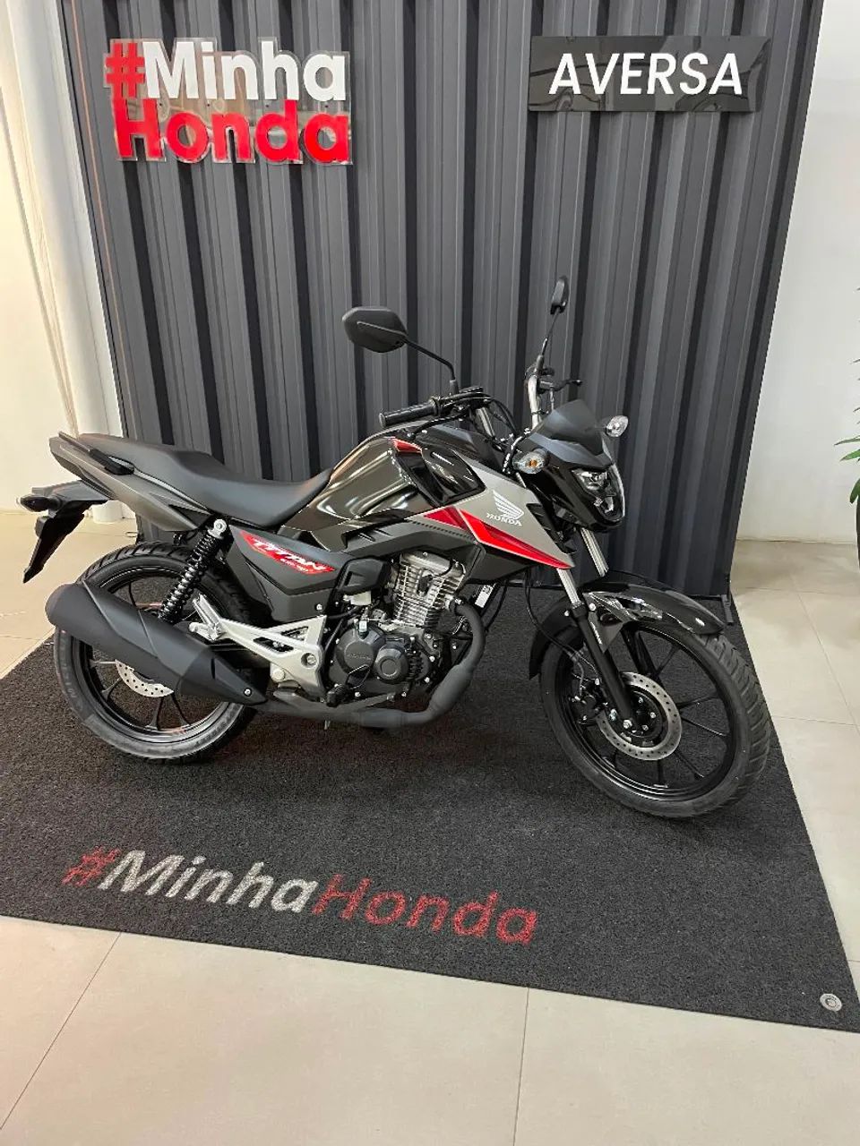 Vendo essa moto 