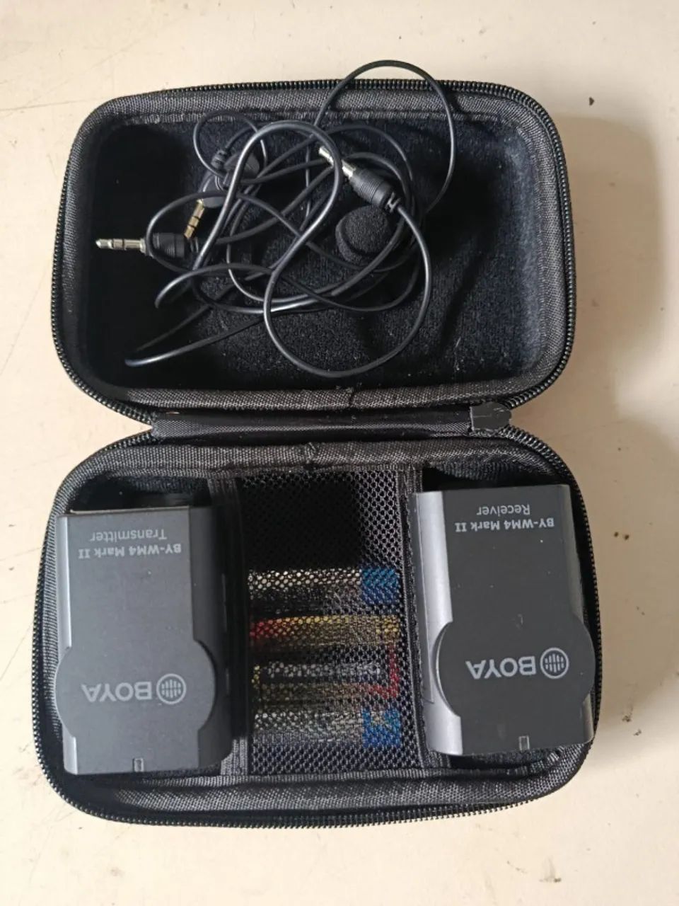 Microfone Boya BY-WM4 Condensador Omnidirecional cor preto