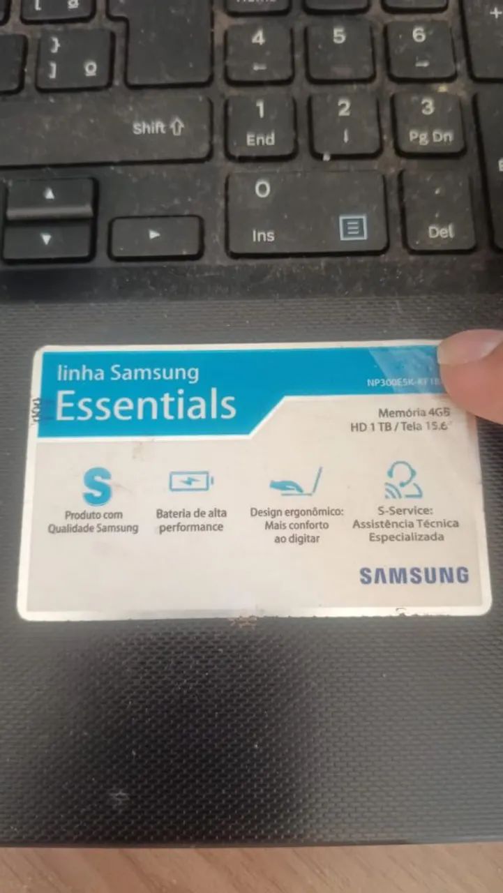 Notebook Samsung Essentials - Intel Core i3 