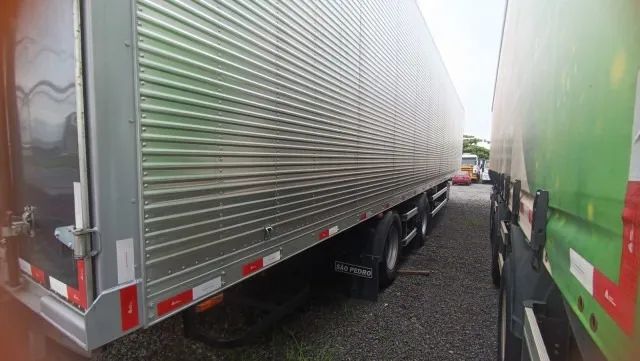  CARRETA BAÚ SÃO PEDRO 2 EIXOS ZERO KM - Foto 2