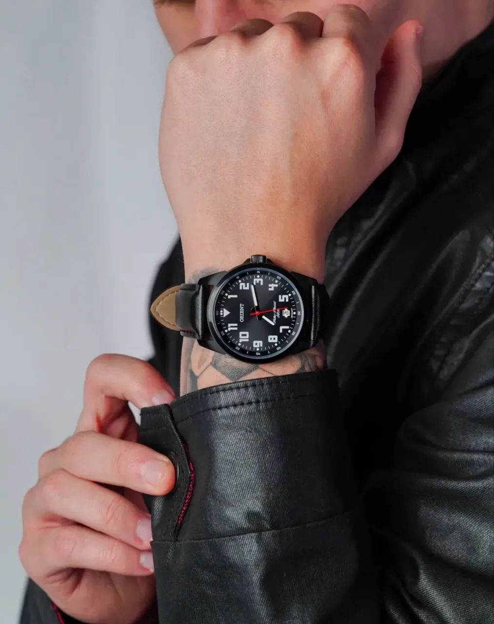 Relógio orient sport black pulseira couro legítimo - Foto 3