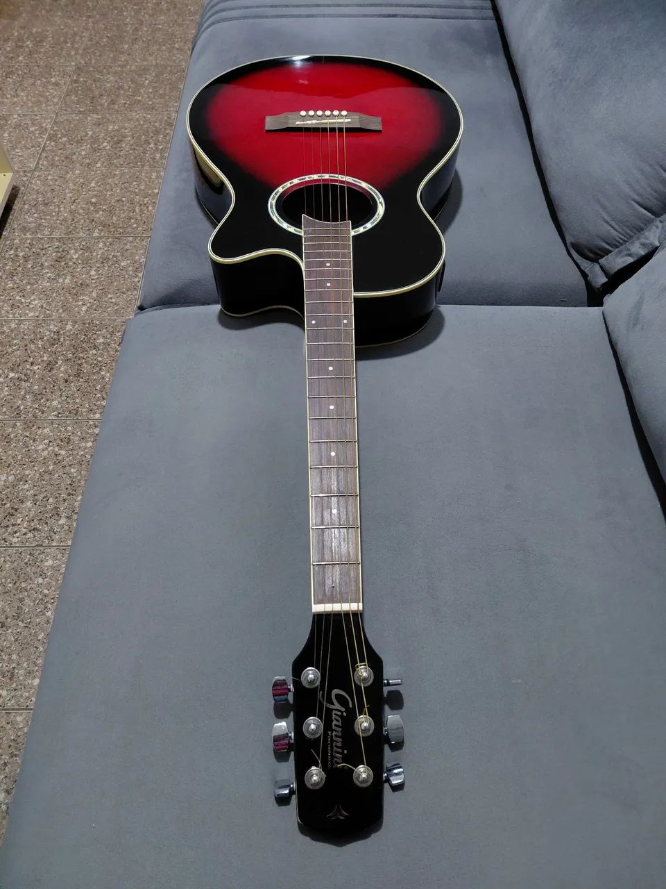 Violão elétrico Giannini 