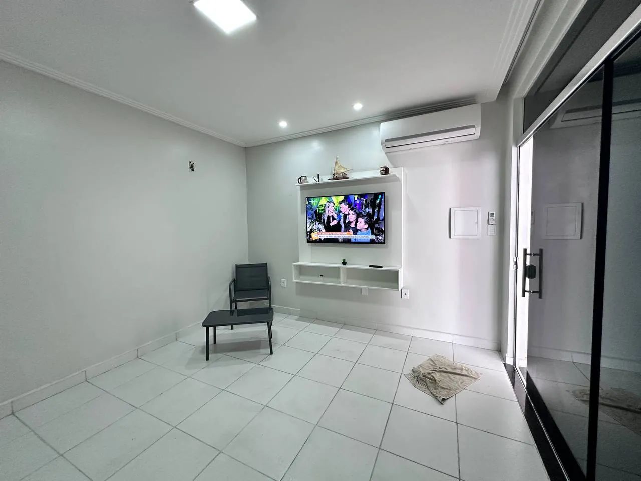 CASA COM 4 QUARTOS SENDO 2 SUÍTES - PRÉDIO COMERCIAL E RESIDENCIAL DE ESQUINA COM 506M² NA - Foto 3