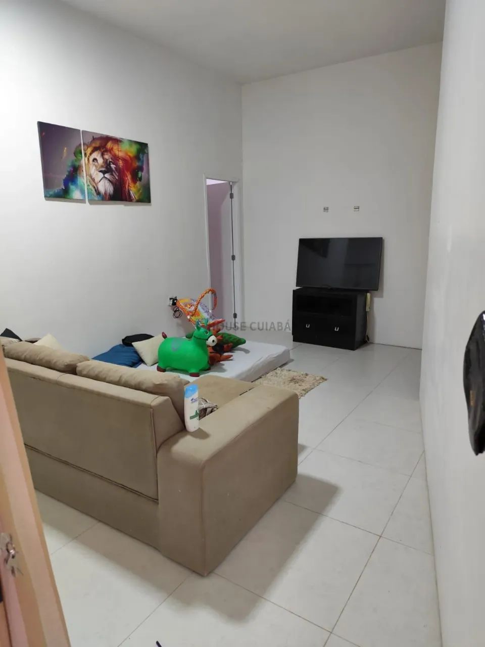 Casa com 3 quartos - Residencial e Comercial - Santa Rosa