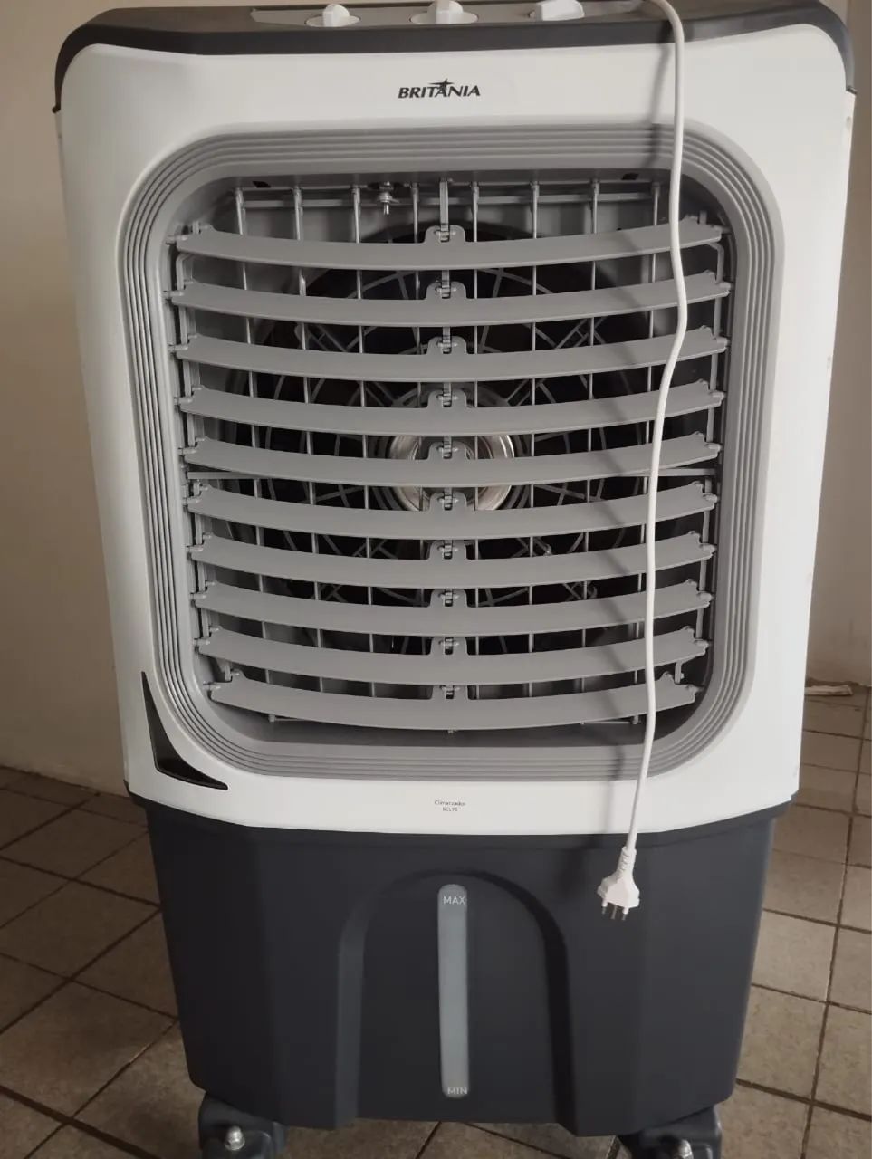 Vendo climatizador de ar da Britânia 70L