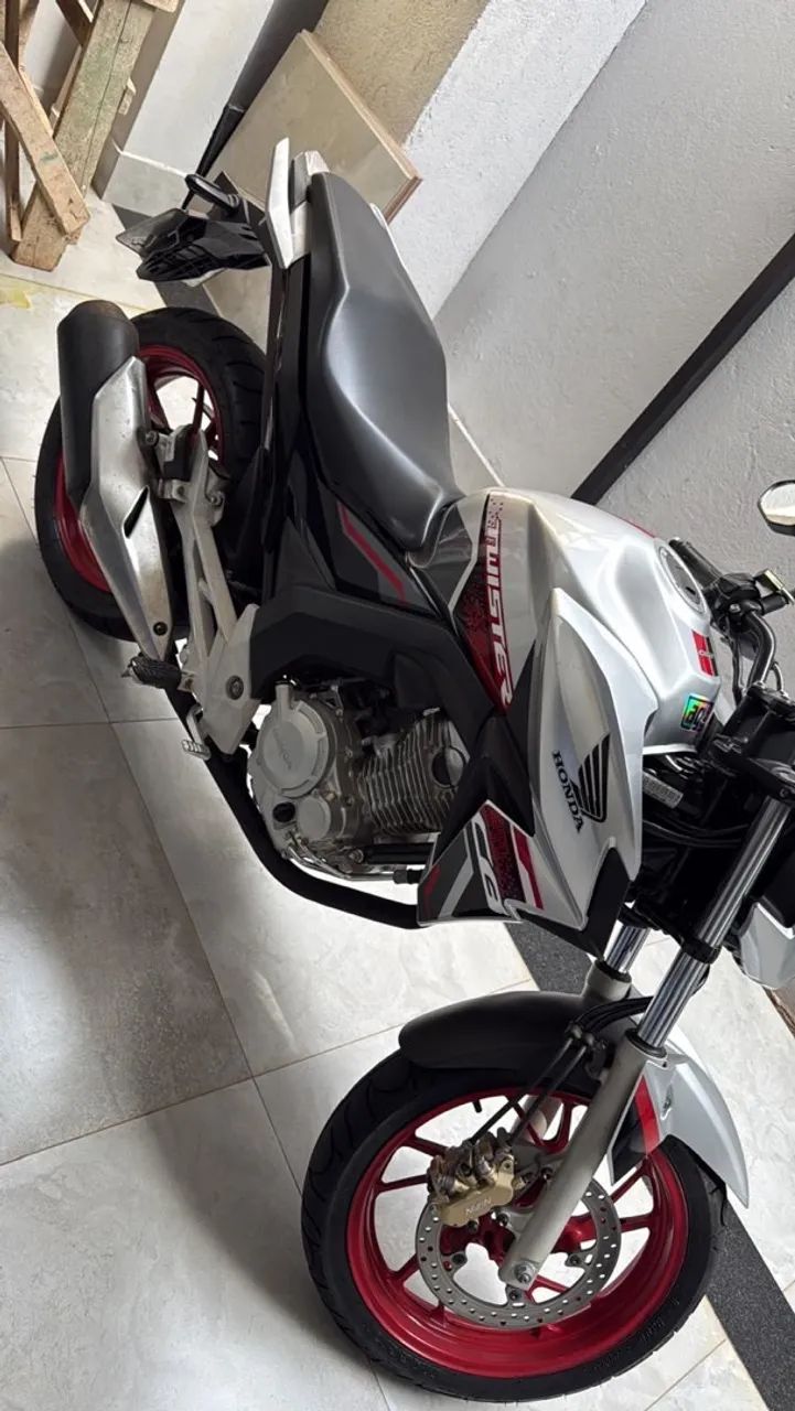 CB Twister 25cc  - Foto 2