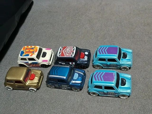 Hot Wheels Moris Mini - Lote - Foto 2