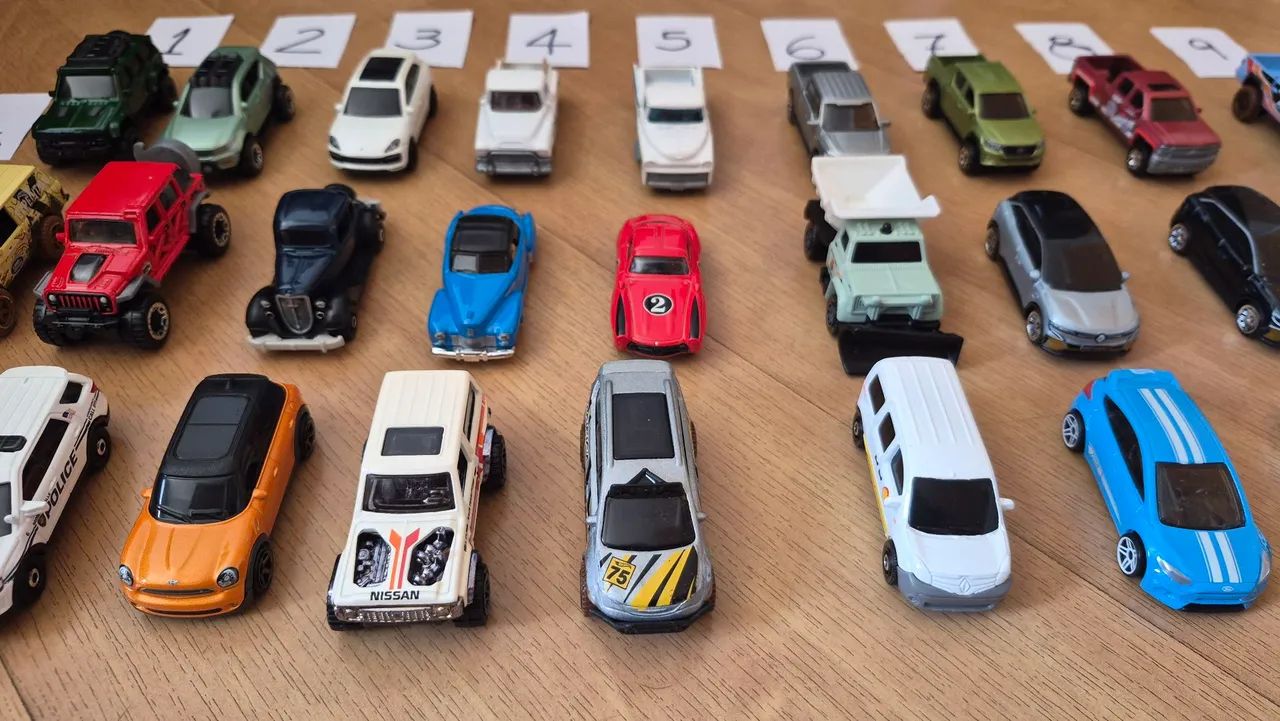 Hot Wheels diversos  - Foto 3