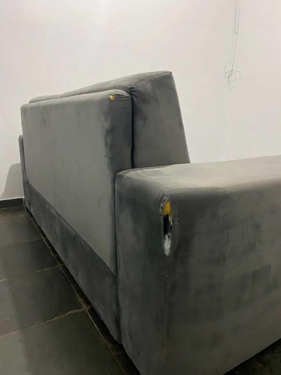 sofá cinza - Foto 2