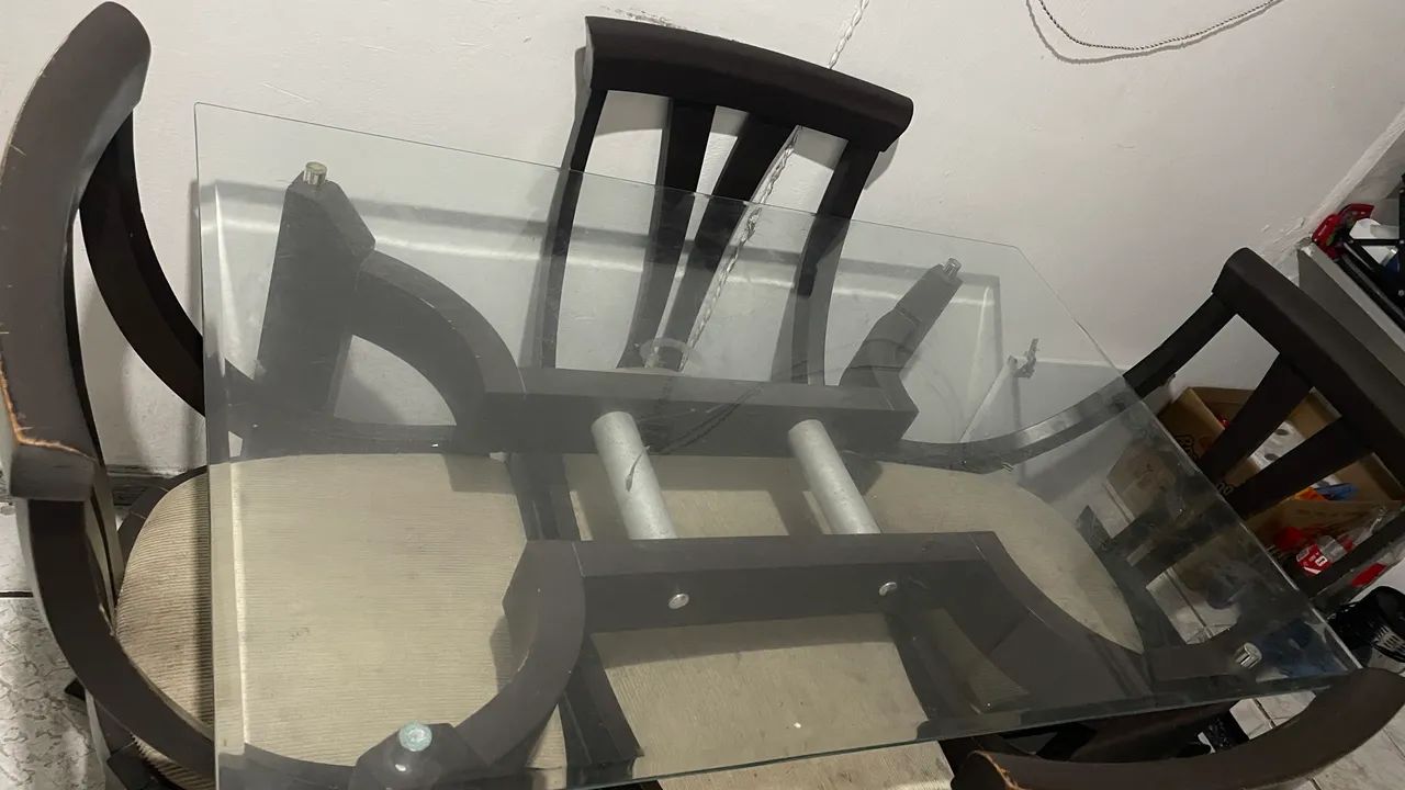 Mesa Jacaúna 4 cadeiras em pura madeira  - Foto 3