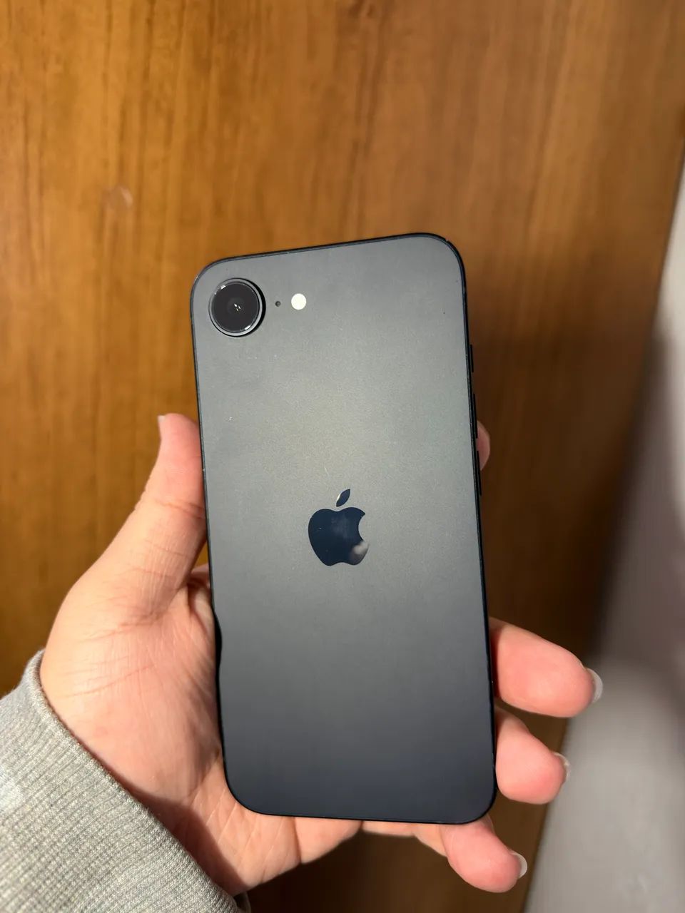 iPhone 16e 128GB C/ Garantia Apple - Foto 2