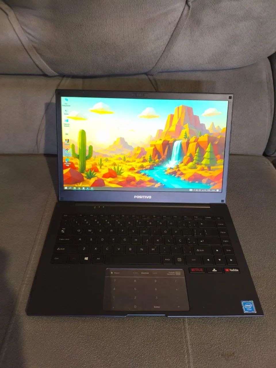 Notebook Positivo Quad Core/Com SSD/4GB de RAM/Windows 10/Funcionando tudo perfeitamente!!