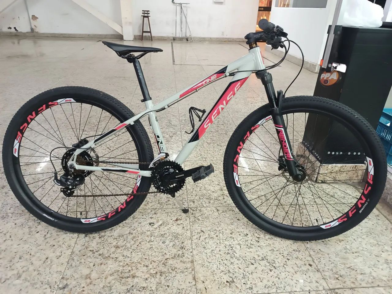 Bicicleta Aro 29. Bem conservada Volor 1.500    Cel: * - Foto 2