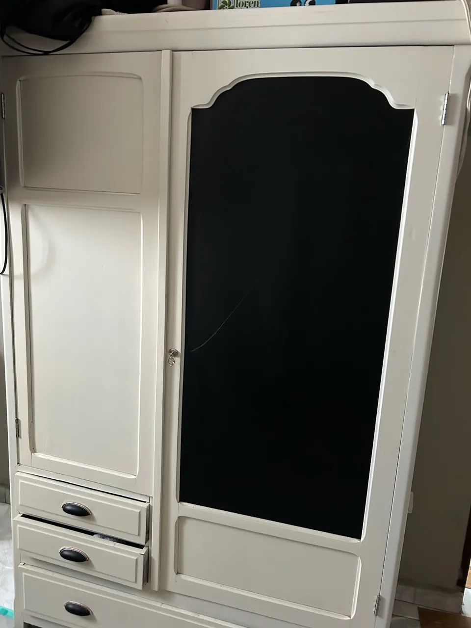 Guarda roupa antigo  - Foto 2