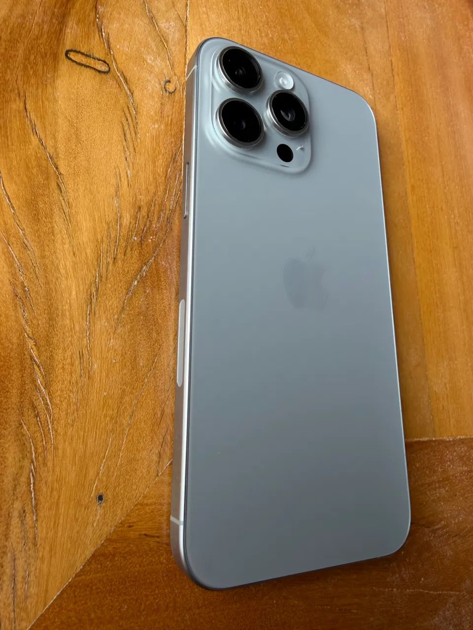 iPhone 本体 IPHONE 15 pro max, 256g, cor natural titanium - Celulares e