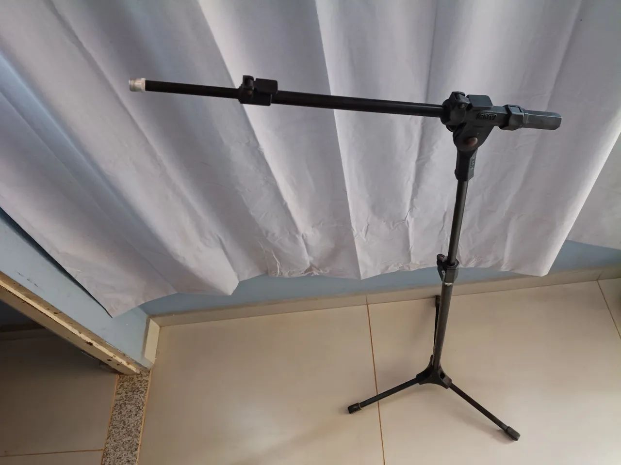 Pedestal de microfone da RMV