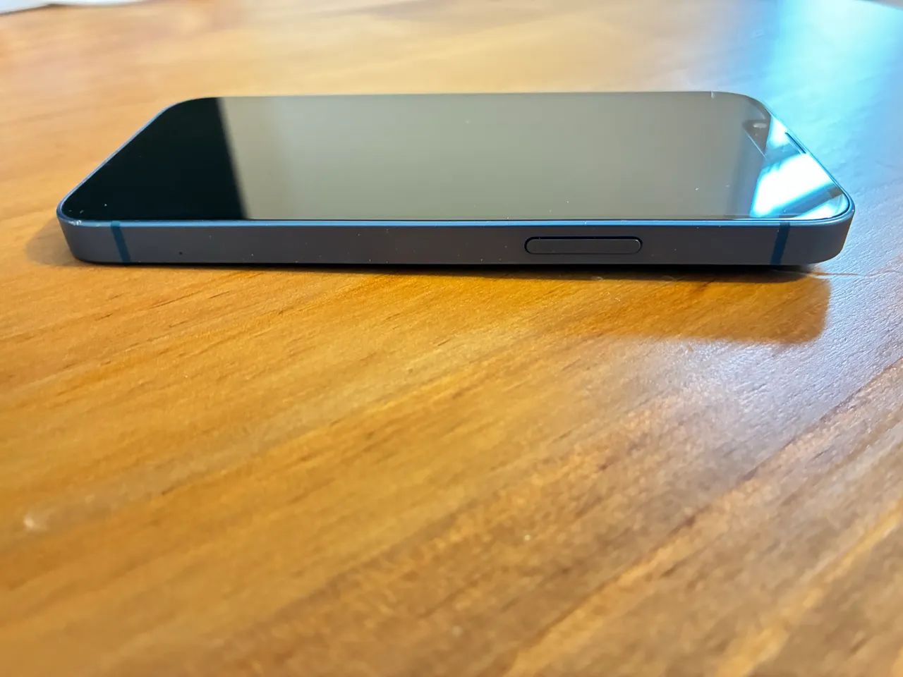 iPhone 13 mini 256GB azul em excelente estado - Foto 4