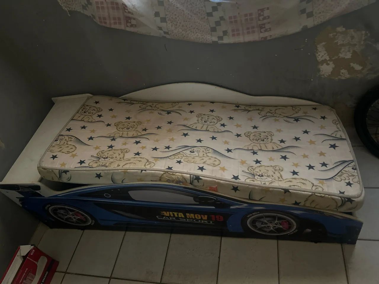 Vende se cama infantil com colchão 