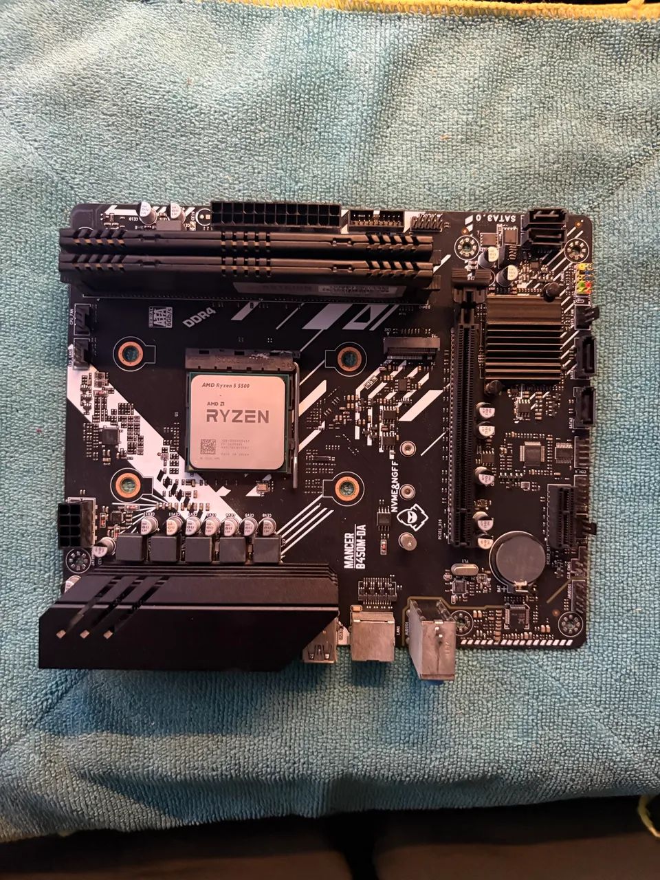 PLACA MÃE + PROCESSADOR RYZEN + 16gb DE MEMÓRIA RAM 