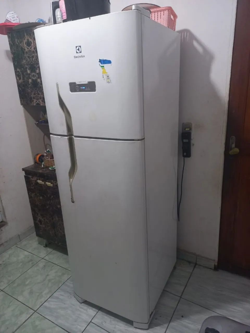 Geladeira consul semi nova 