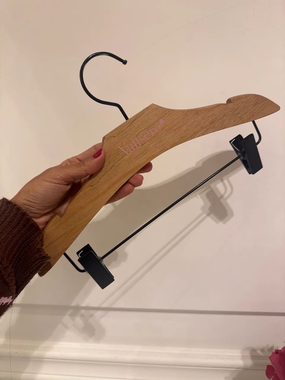 Kit de 10 cabides com grampo  - Foto 2