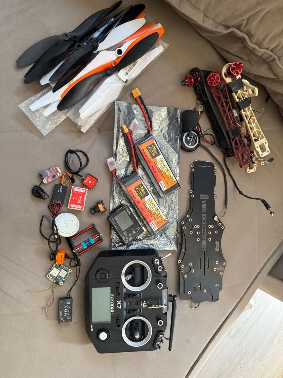 Rádio Taranis + Peças de Drone - Foto 5