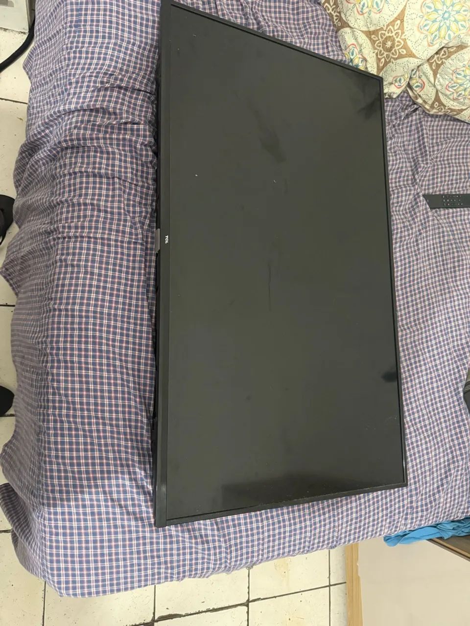Tv TCL 50 polegadas Google TV Com defeito 