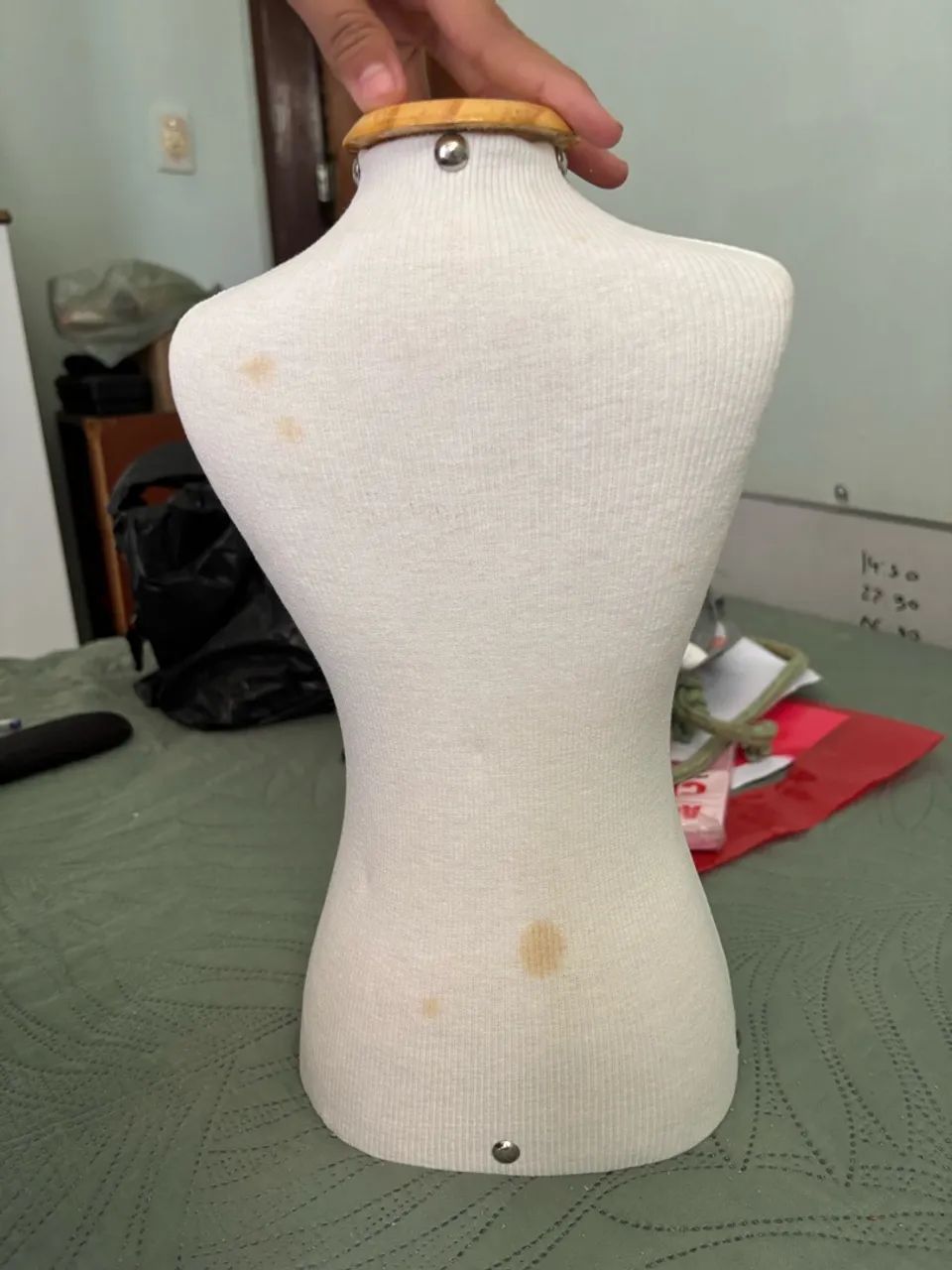 Mini manequim e expositor de roupas - Foto 4