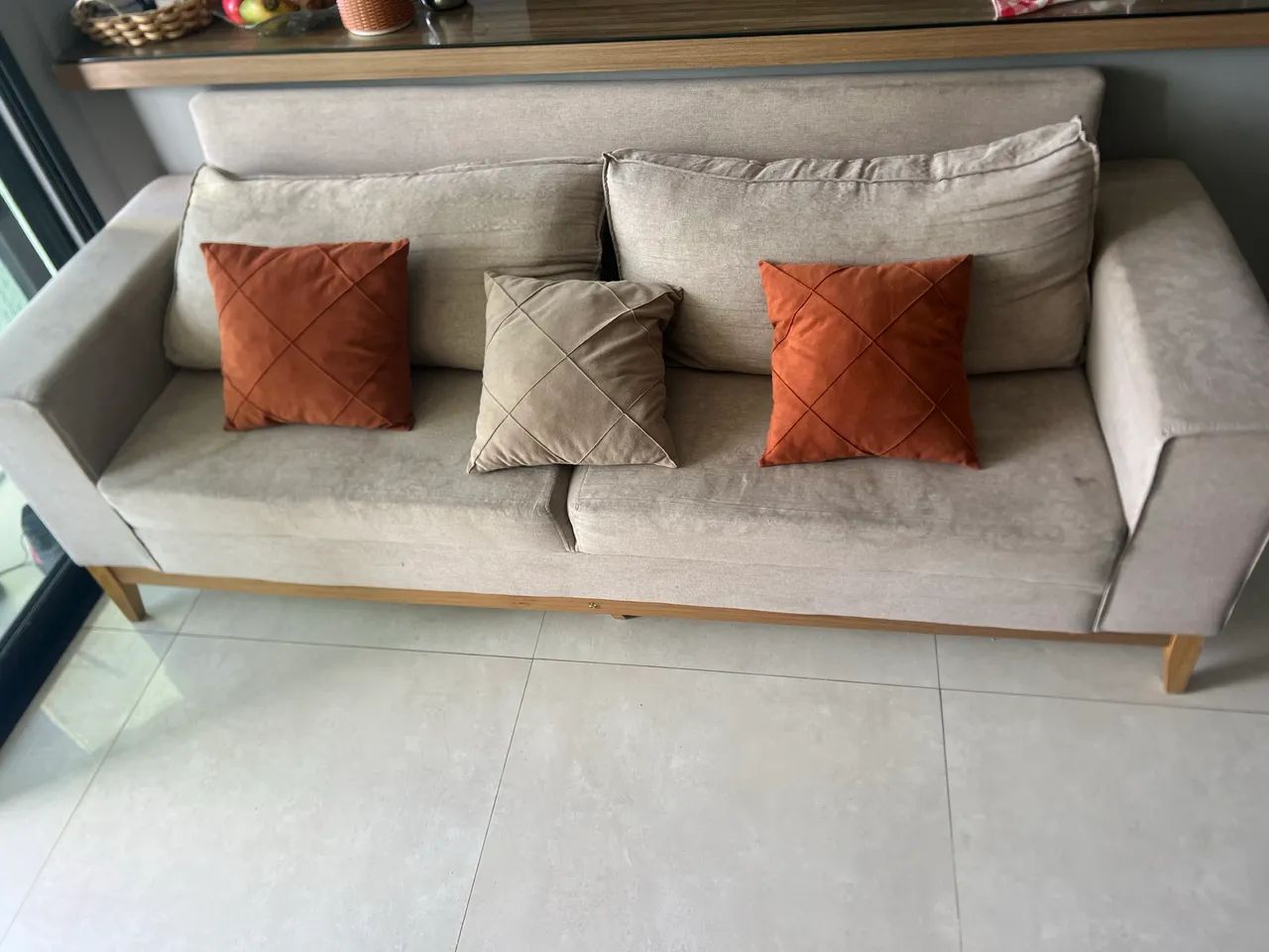 Sofá 3 lugares 