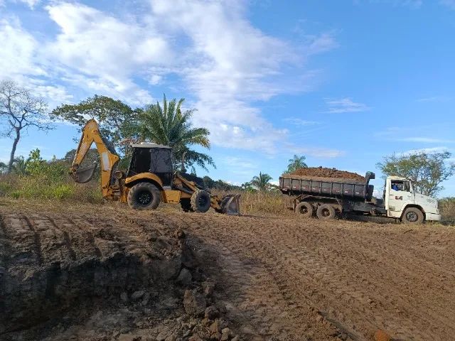 Caminhão e retroescavadeira no Tocantins  - Foto 4