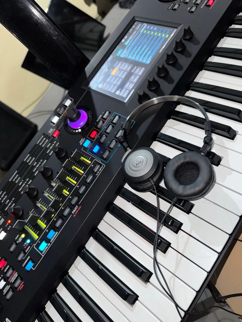 Teclado Yamaha MODX M6 - Foto 3