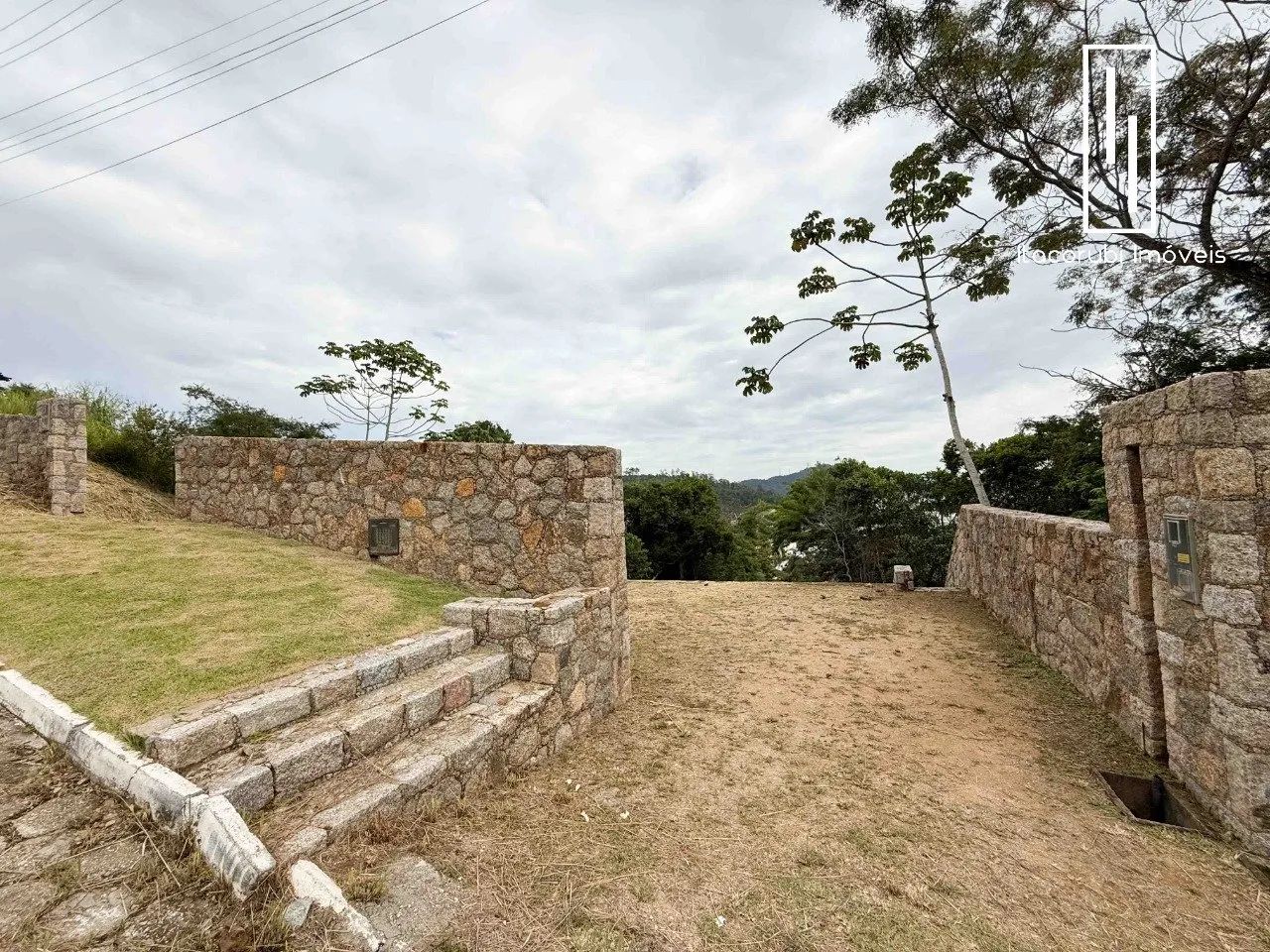 Lindo terreno no Corrego Grande junto a natureza - Foto 3