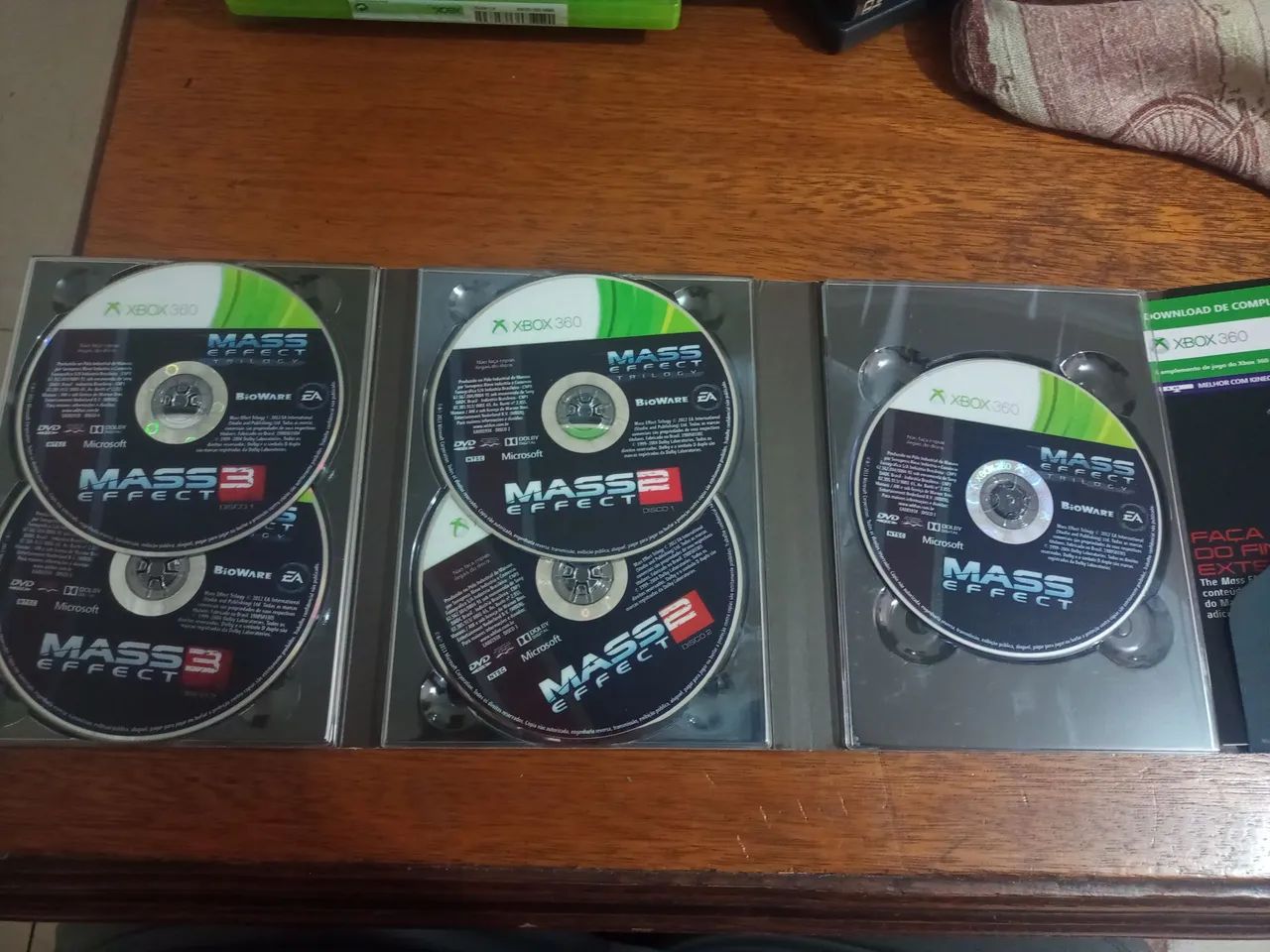 Mass Effect Trilogy Xbox 360 RARO EXCELENTE  - Foto 2