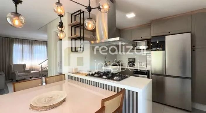 Casa de 3 quartos com piscina bairro Santo Antonio em Florianópolis