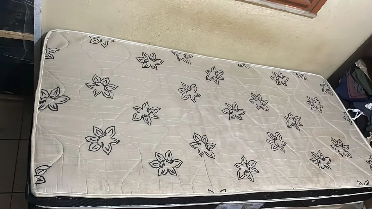 Cama de solteiro 