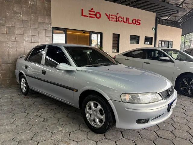 Chevrolet Vectra GL 2.2 / 2.0 MPFI 2000