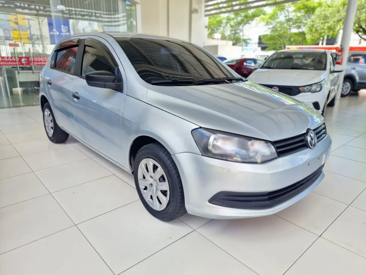 Volkswagen Gol (novo) 1.0 MI Total Flex 8V 4P 2014 - Foto 4