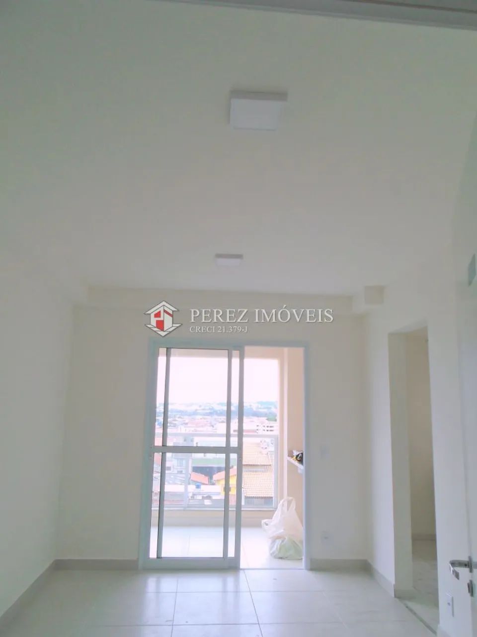 Edifício Estância-Apartamento c/ 02 Dormitórios p/ Locação no Centro de Poá/SP. - Foto 2