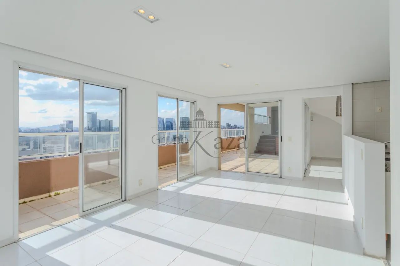 Apartamento Cobertura - Brooklin - 3 Dormitórios - 200m².