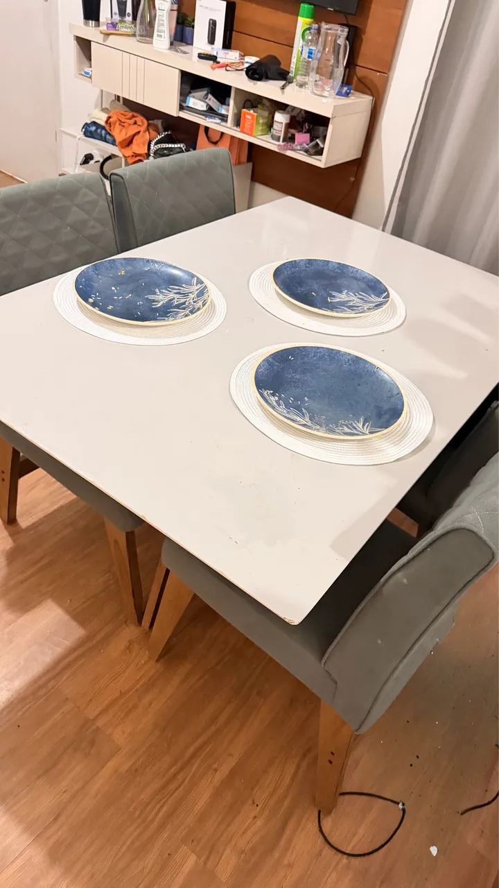 VENDO MESA 4 cadeiras  - Foto 2
