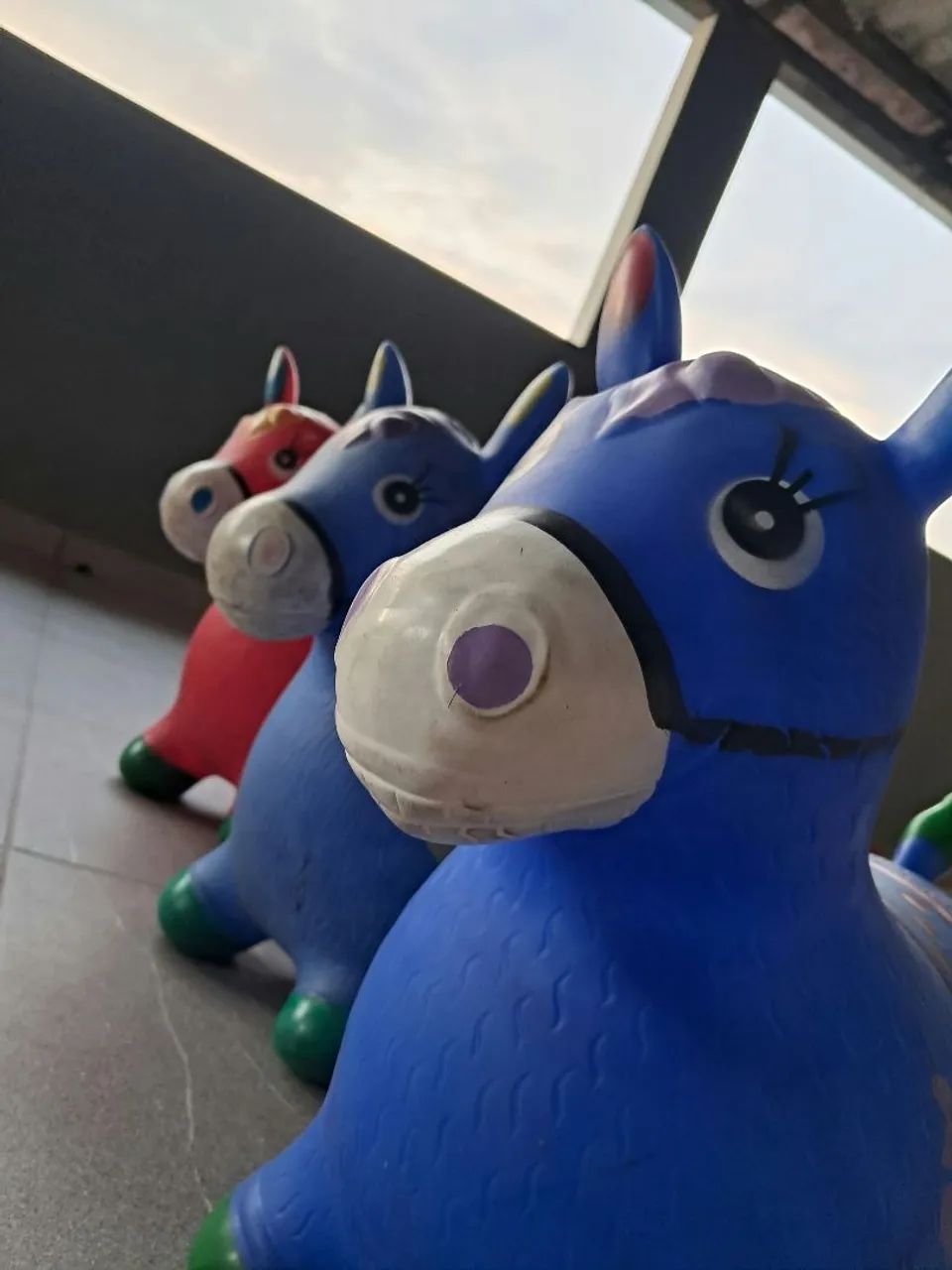  3 Cavalinho pula pula