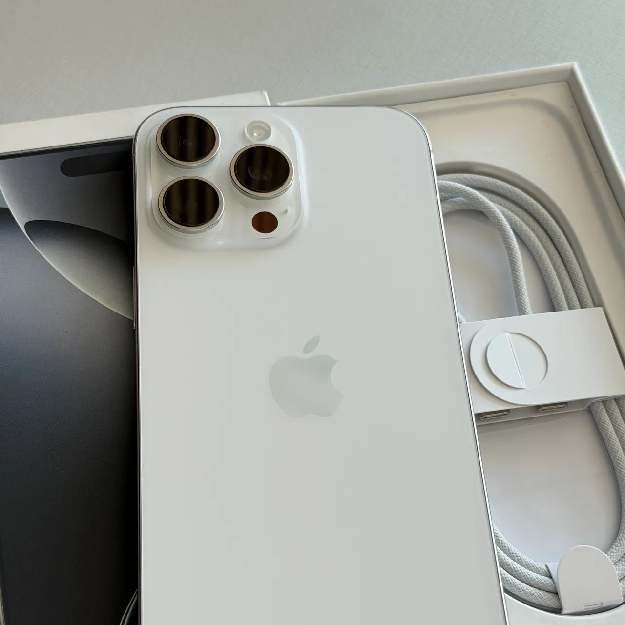 iPhone 16 Pro Max 512Gb Anatel GARANTIA APPLE