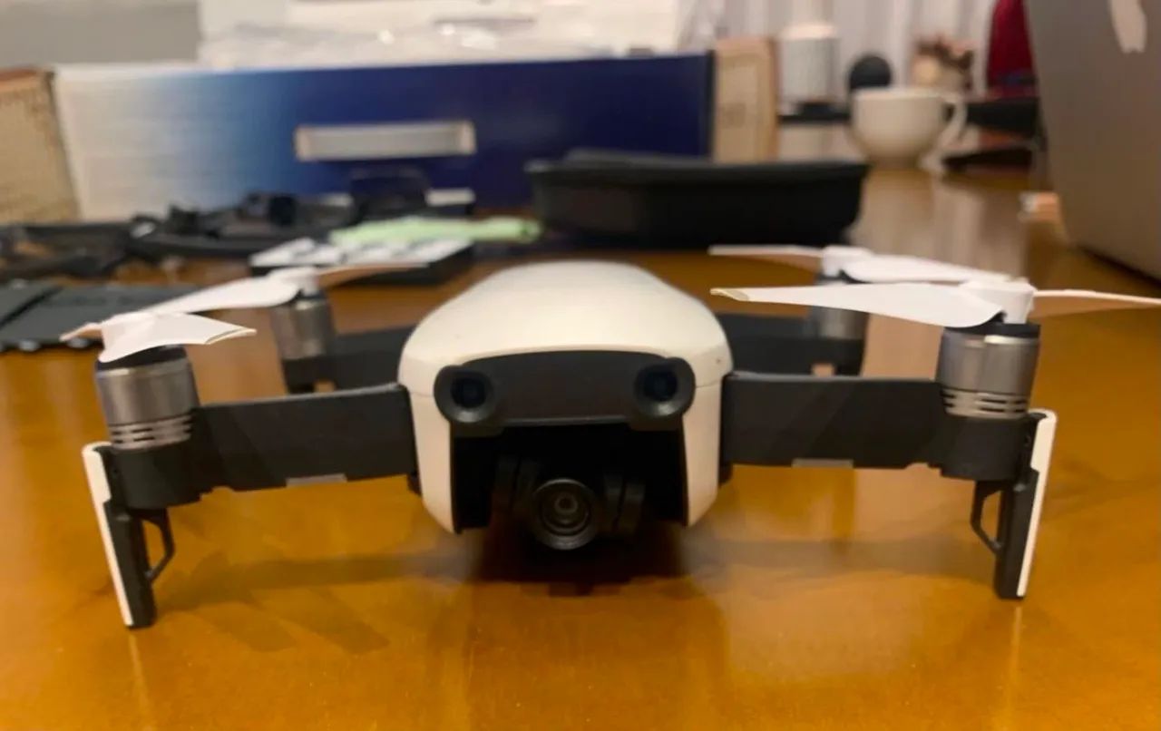 DRONE - DJI MAVIC AIR 1 -> 2 BATERIAS  - Foto 2