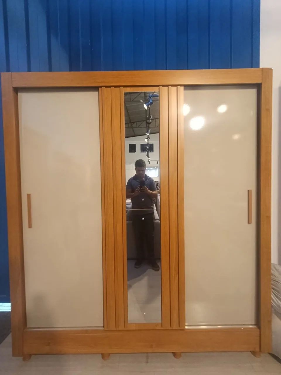 Guarda roupa solteiro com espelho 1,90m 12x sem juros  - Foto 2