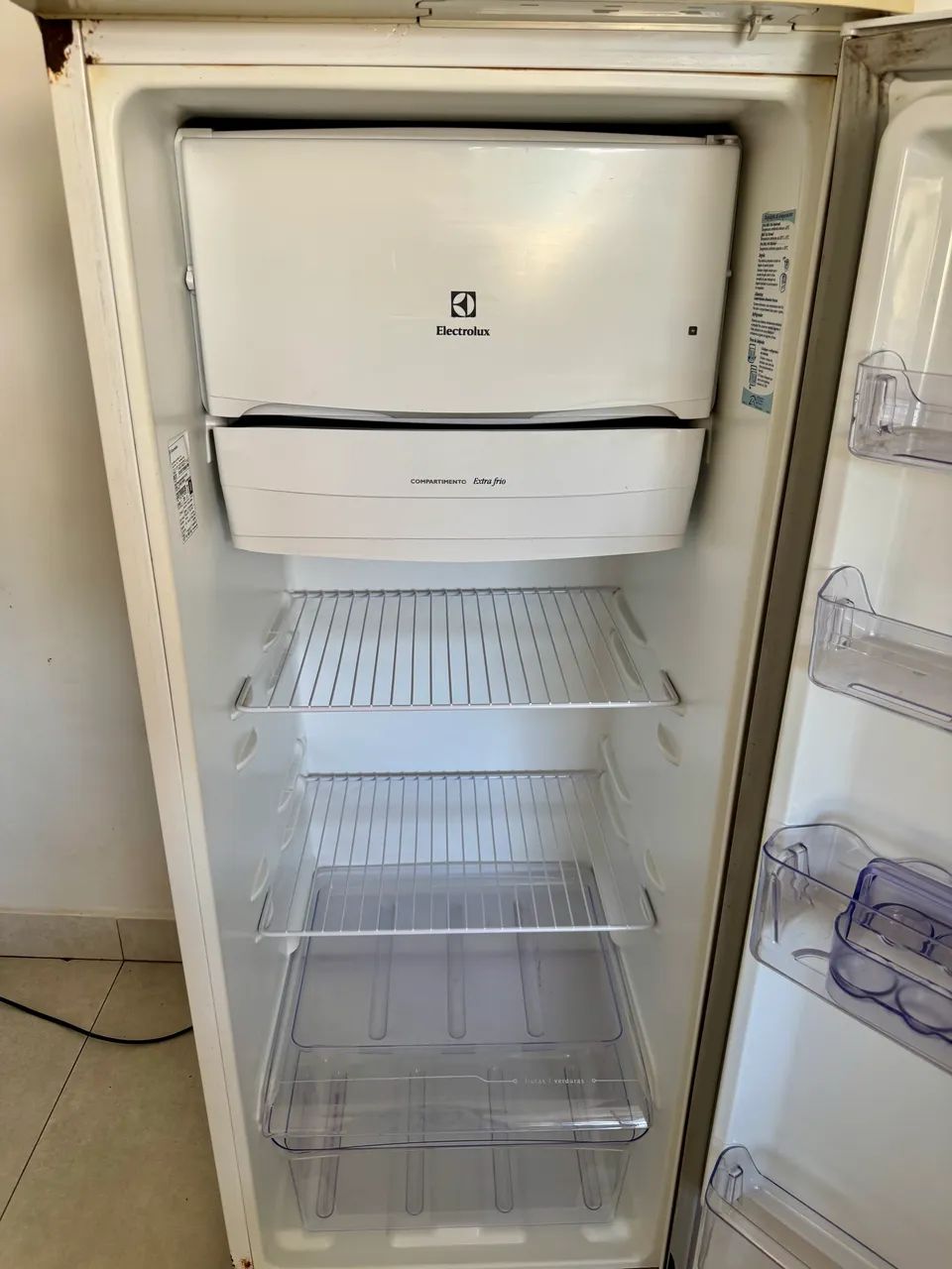 Geladeira bem conservada  - Foto 4