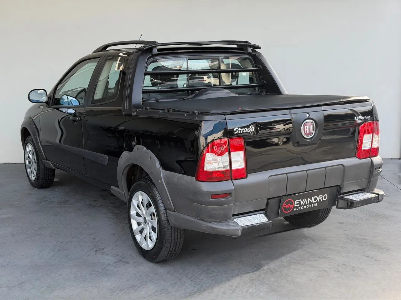 Fiat Strada Working 1.5 MPI 8V CE (álcool) 2012 - Foto 5