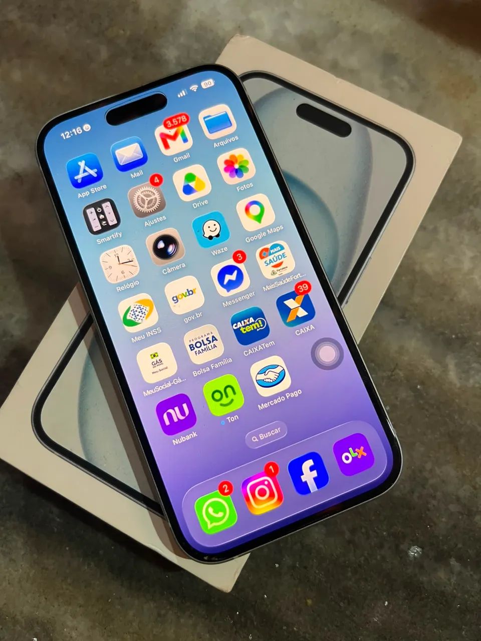 iPhone 15 azul com garantia Apple até fevereiro  - Foto 4